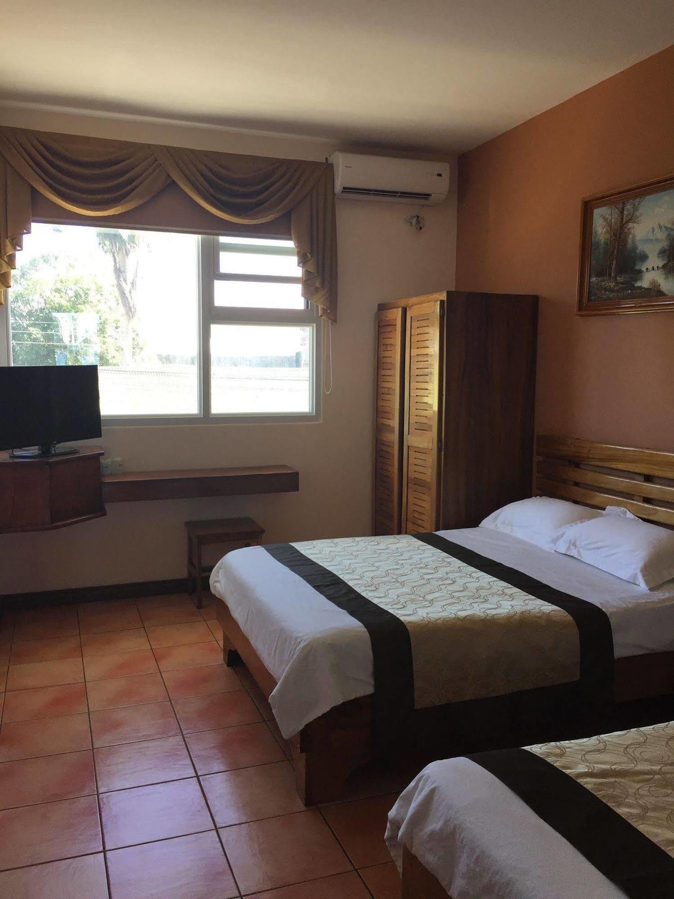 Park Hotel Пуерто-Лімон Екстер'єр фото